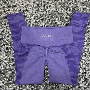NWOT Peachy Bum Lilac Camo Butt Scrunch Leggings
